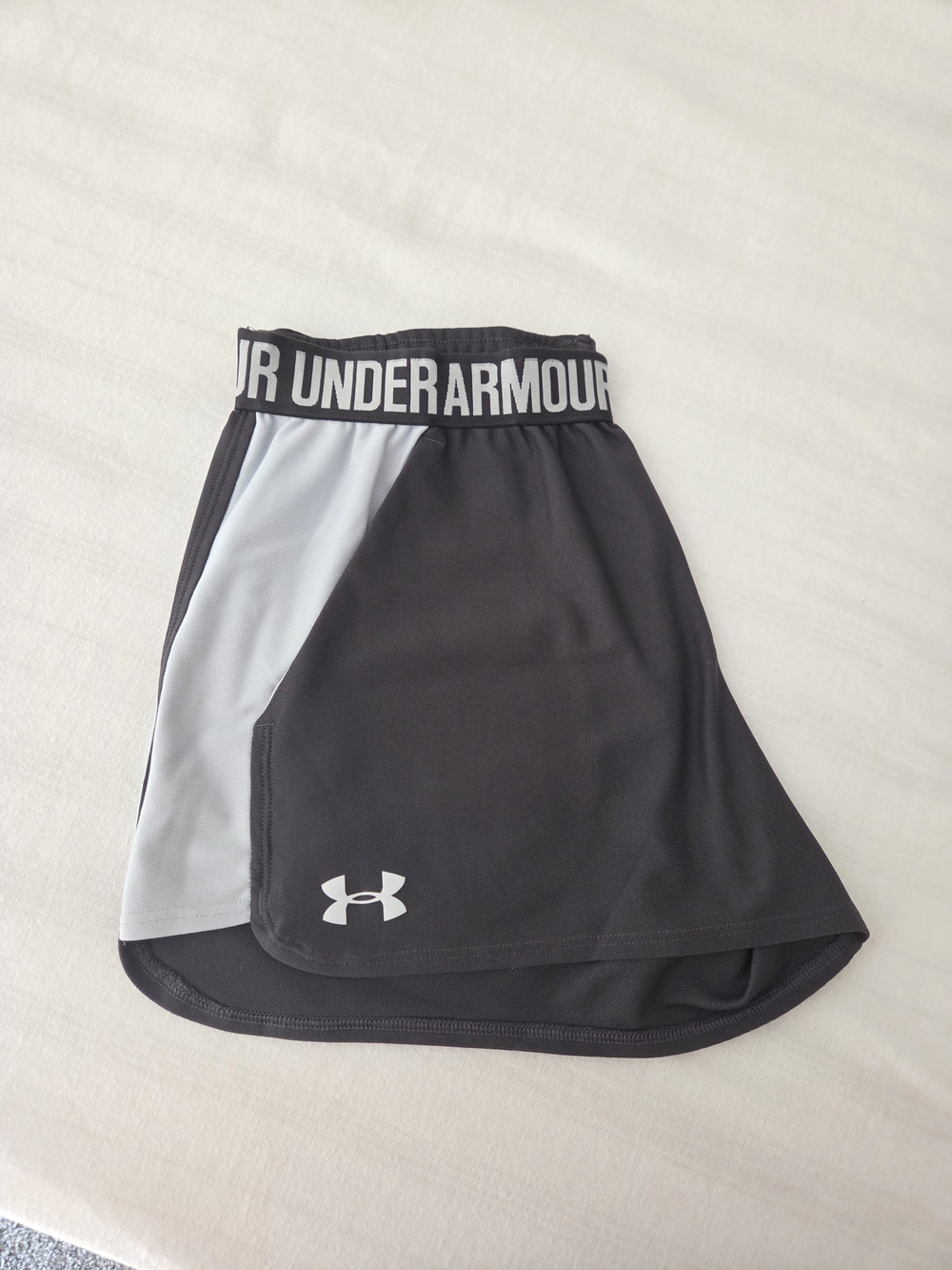 Under Armour Women’s Dark Gray Athletic Shorts with Light Gray Panel